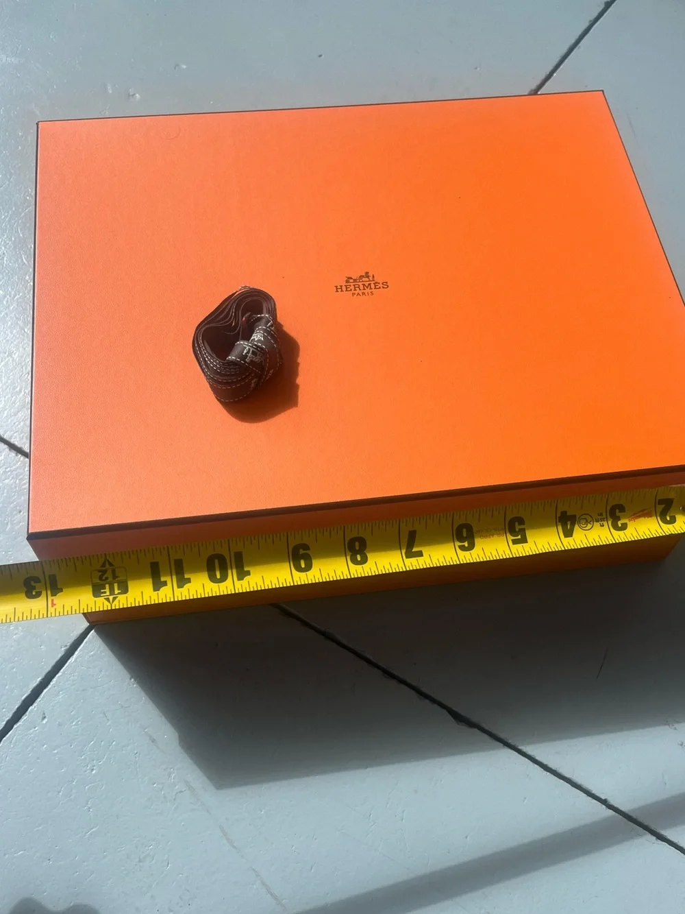 Classic Orange HERMES Box (Brown HERMES logo Ribbon included)